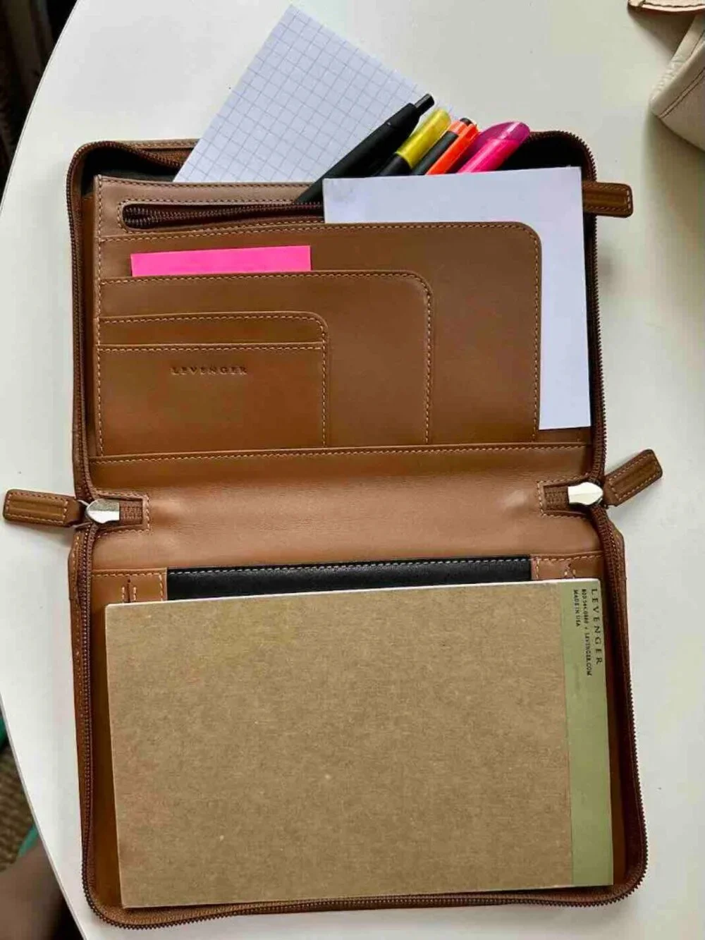Levenger Leather Junior Ambi-Folio Notepad case LikeNew Brown Zip-around w/ box